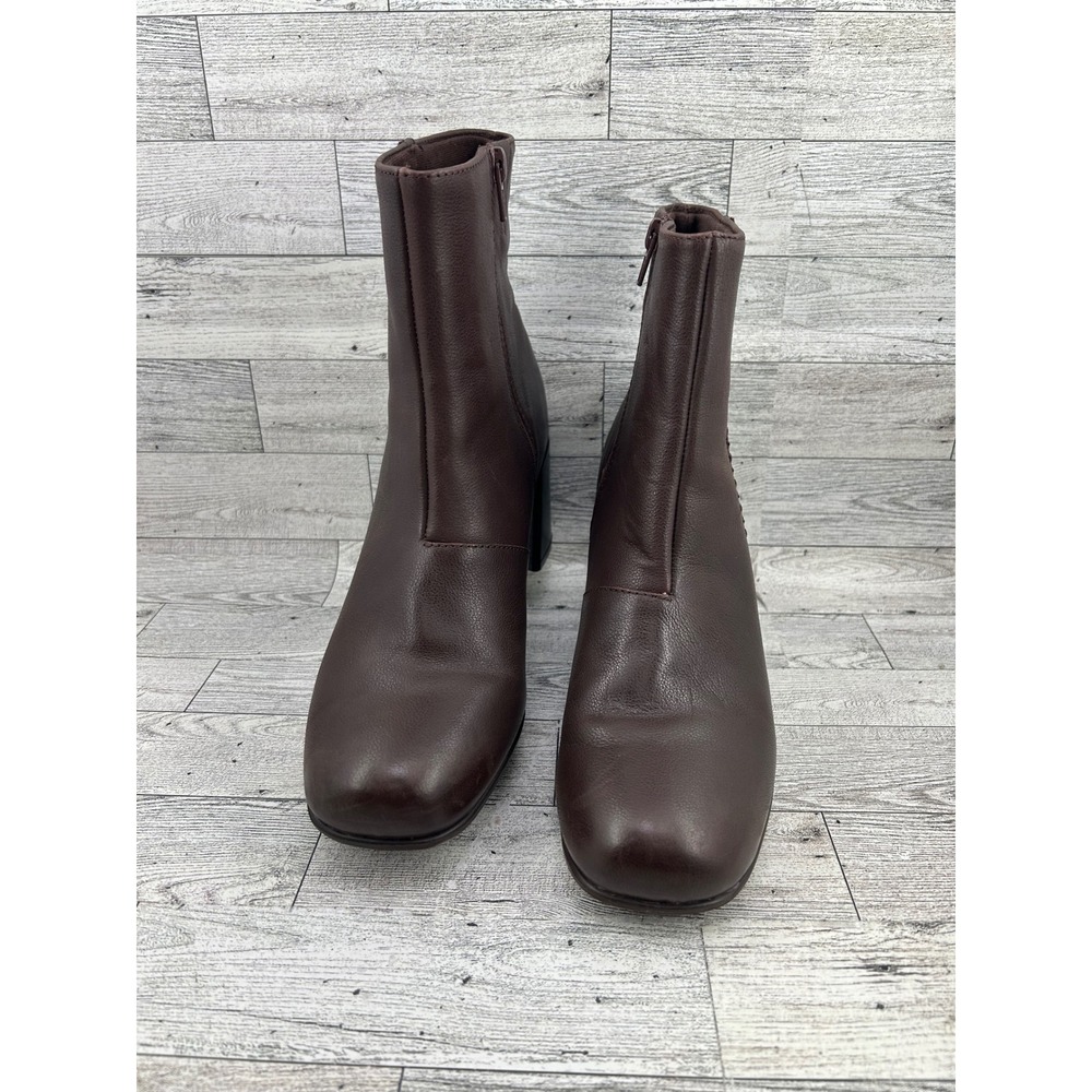 Clarks Keirsta Faye Women 9M Brown Leather Square Toe Block Heel Ankle Boots Zip